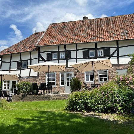 Vakantiewoningen 'Hoeve De Witte Olifant' Noorbeek Esterno foto